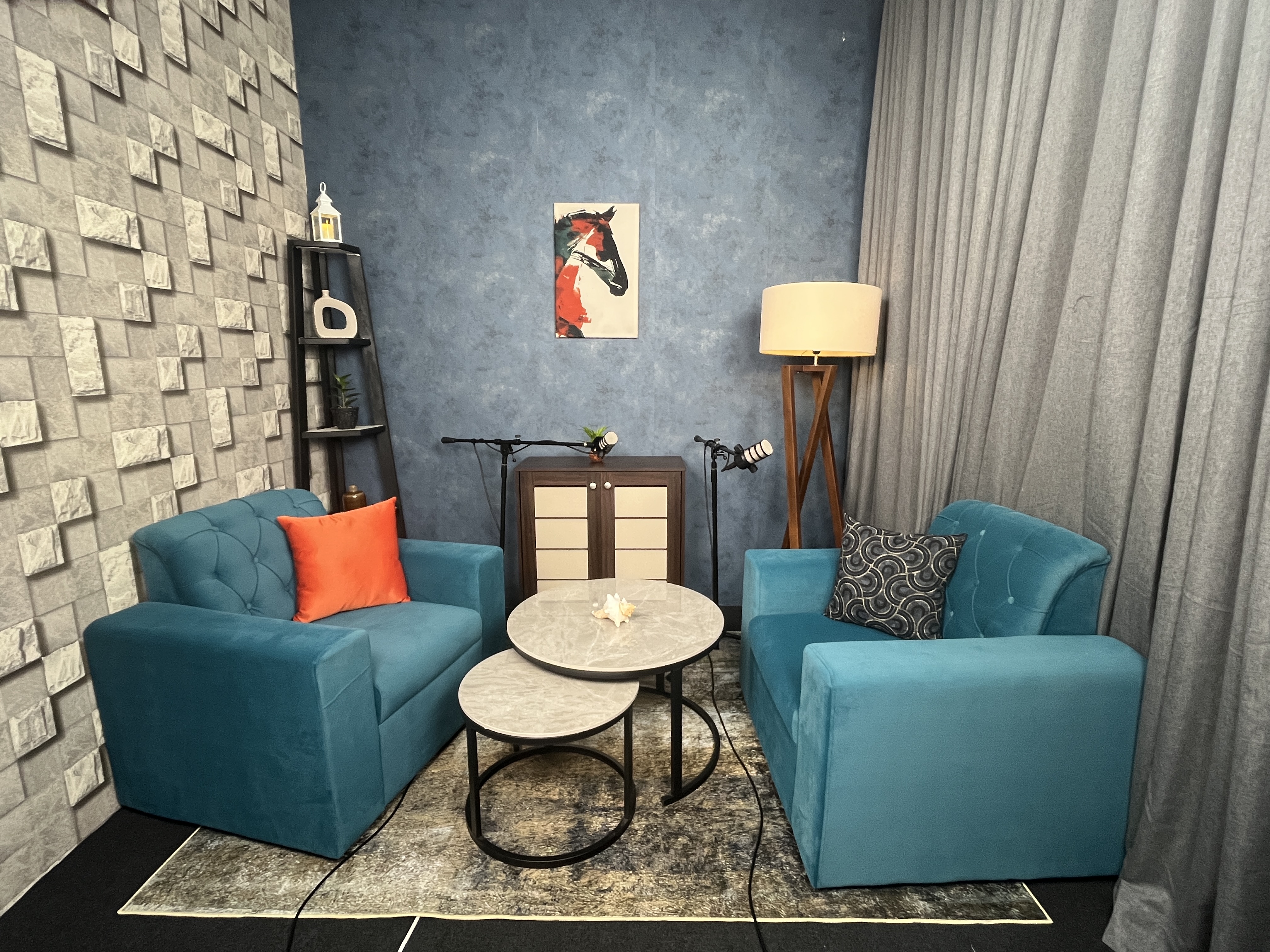 Studio 24/7 podcast recording studio